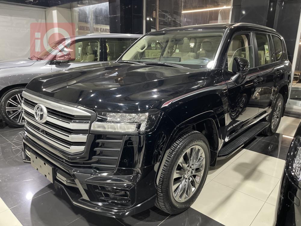 تۆیۆتا لاند کروزەر